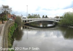 Bridge over the River Mersey in the centre of Warrington